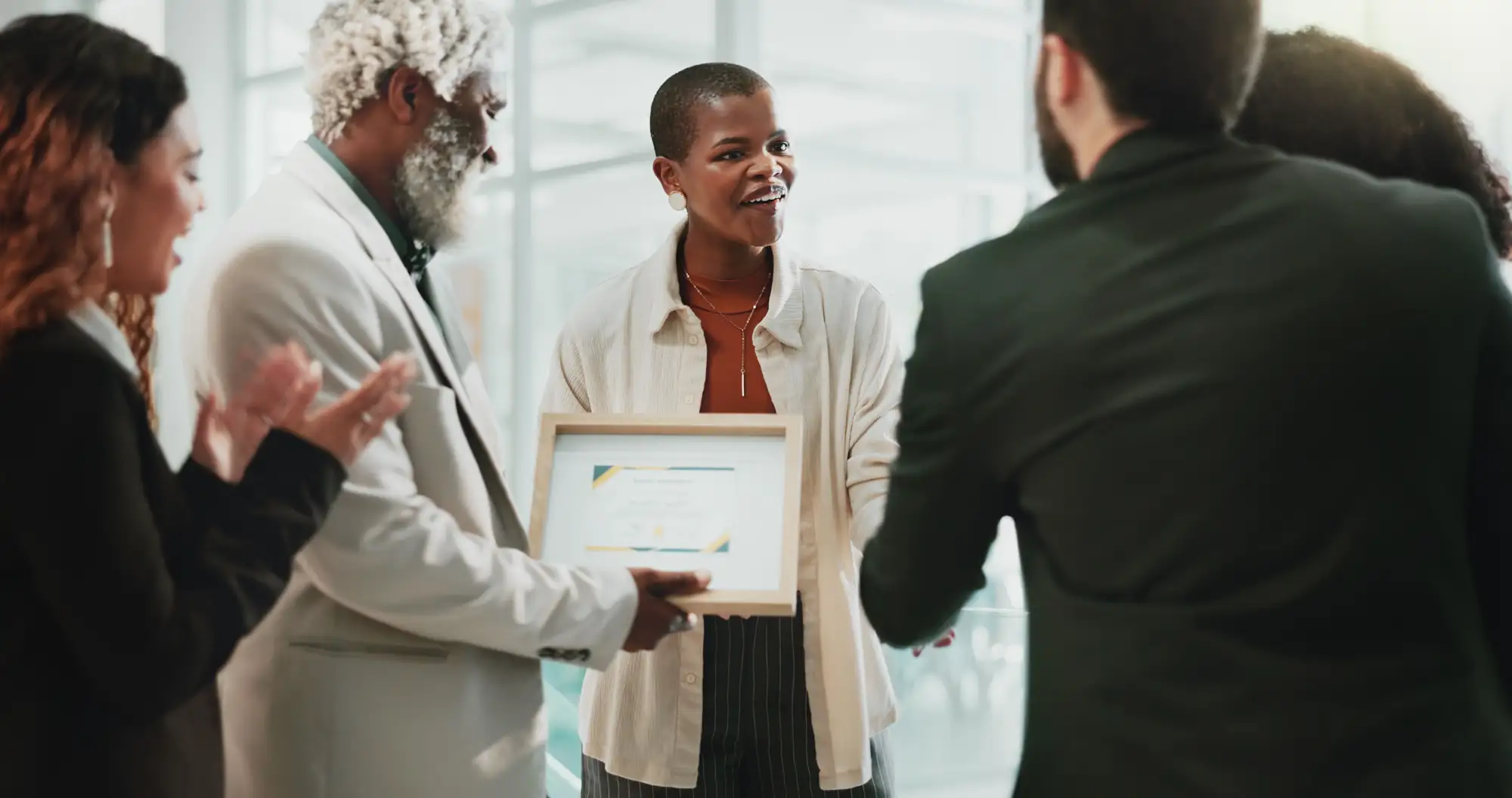 Personne recevant un diplôme